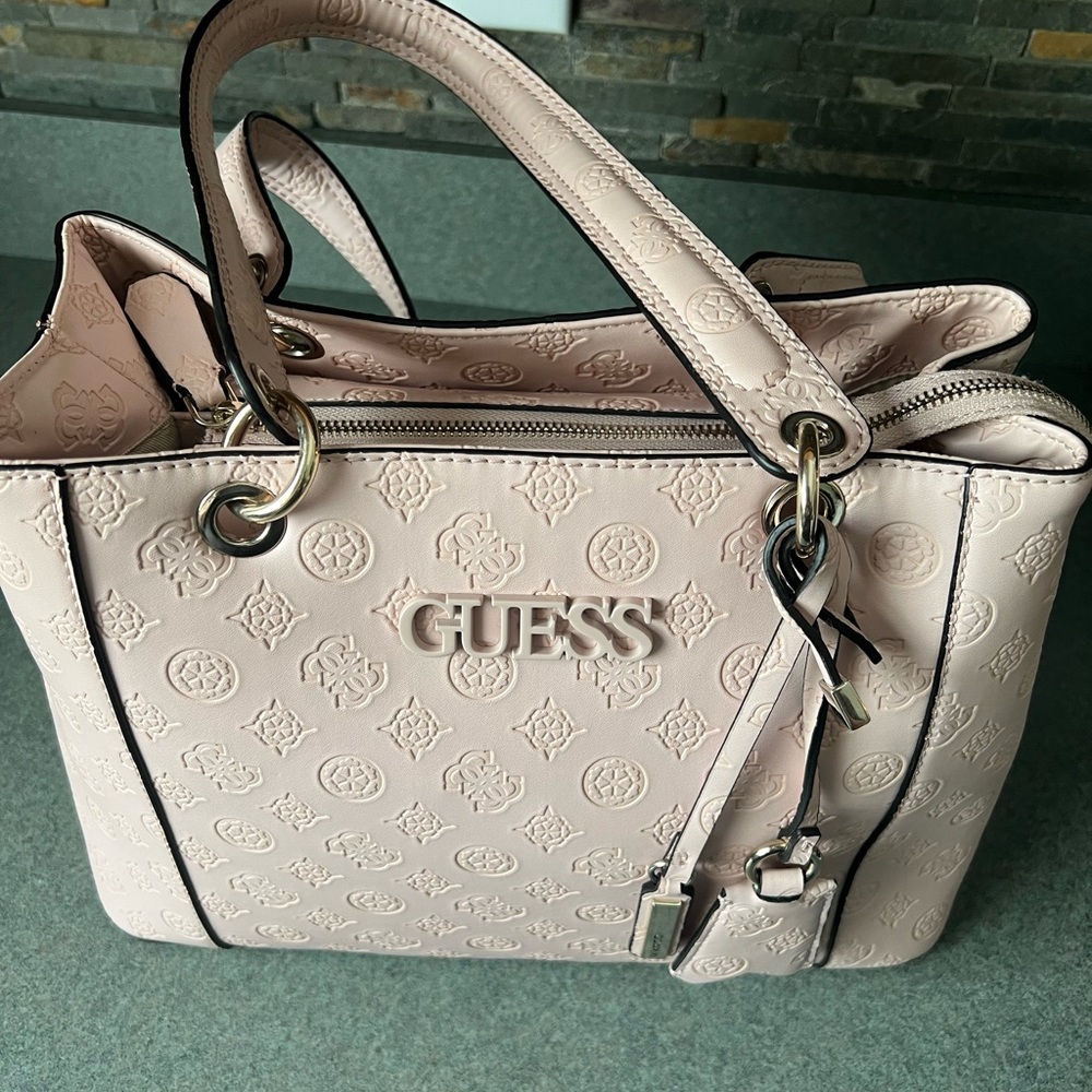 Guess purse